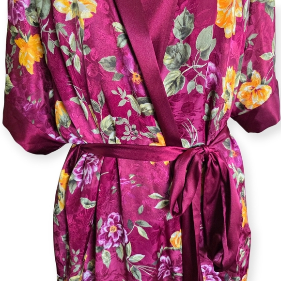 Vintage Just My Size 2pc Set, Satin Chemise W/ Robe, Floral Burgundy, Size 1X - Picture 11 of 15